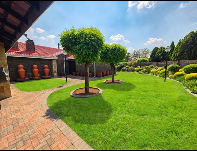 5 BEDROOM HOUSE FOR SALE IN MEYERTON EXT 6